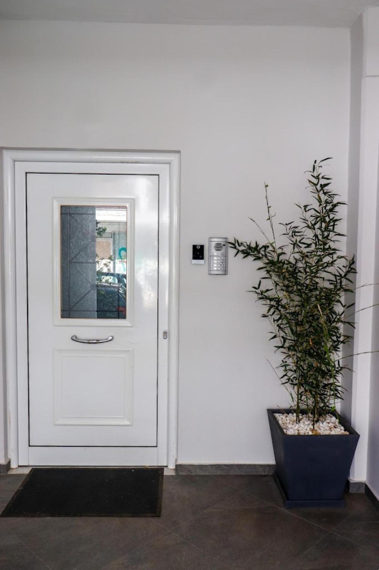 Live It _ Kardítsa Exterior foto